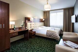 Отель Hotel Royal Botanic Люблин Стандартный номер с кроватью размера "king-size"-10